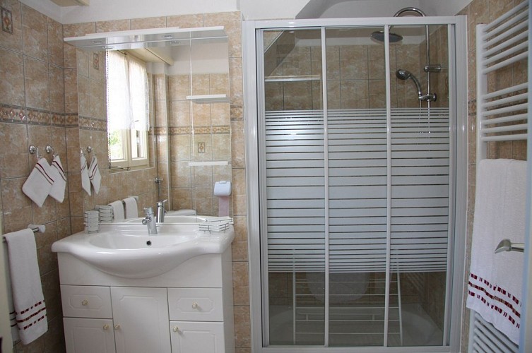 Meublé Sarah - 3 pers. -  Jean-Victor THEILLER