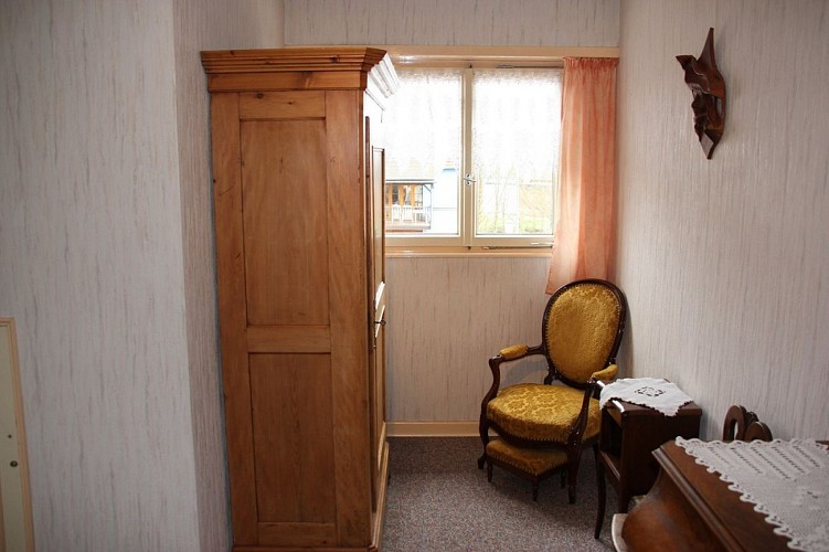 Meublé Sarah - 3 pers. -  Jean-Victor THEILLER