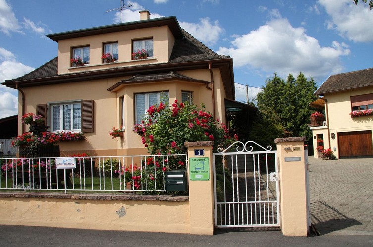 Meublé Sarah - 3 pers. -  Jean-Victor THEILLER