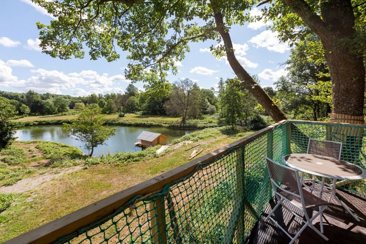 Vue sur le plan d'eau