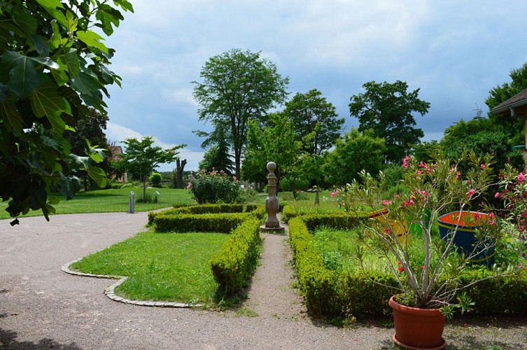 Parc du château de Brosse à Dorlisheim