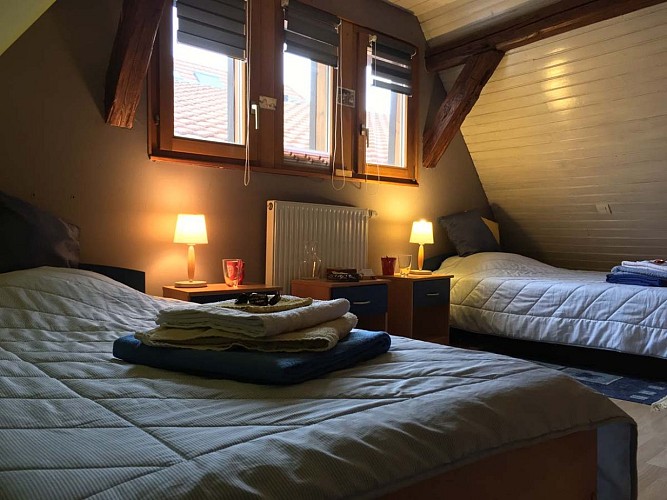 Chambre 2 lits du colibri-gîte à Ergersheim