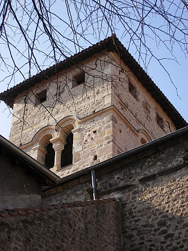 L'église romane et le quartier du prieuré