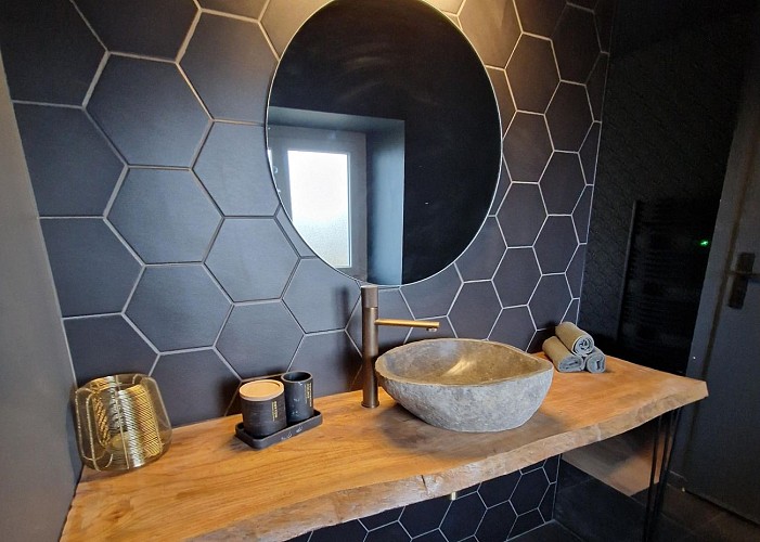 Escale-du-Vignaud-gite-spa-jacuzzi-saintvicturnien (2)