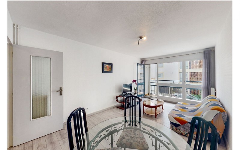 tran salon 3_1440_900_TS