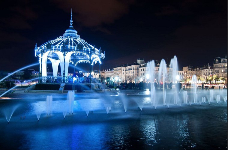 Kiosque de nuit