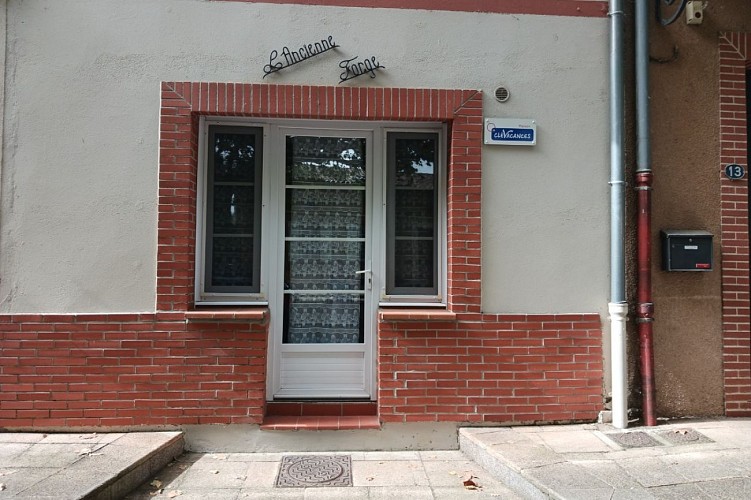 PORTET SUR GARONNE: MAISON DE VILLE POUR 3 PERSONNES, PROCHE DE TOULOUSE