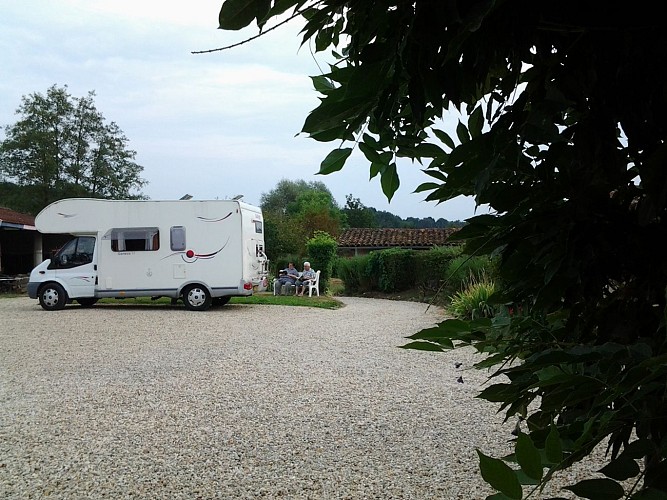 Motor home reception - Auberge du Grand Ronjon