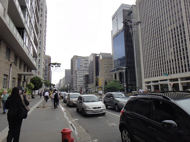 Arrivée métro Paulista