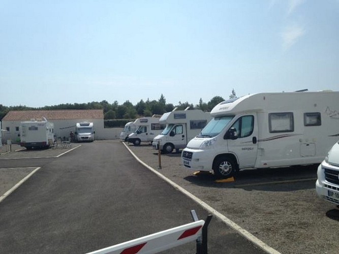 Aire de service de la Parée Du Jonc