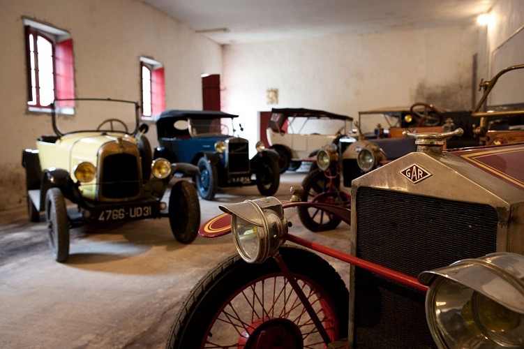 Chateau_Carbonnieux (2)