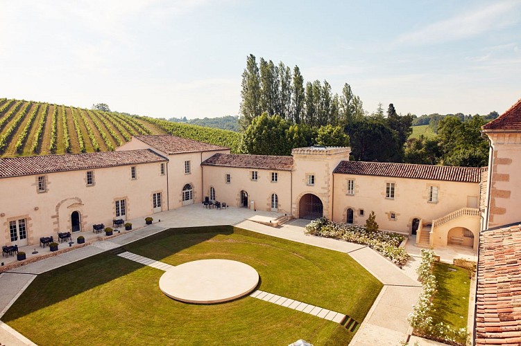 Ambiance générale Cour Château Malromé @oliverfritze