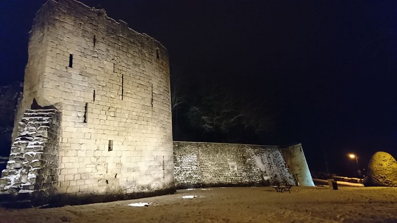 Porte de Soissons de nuit