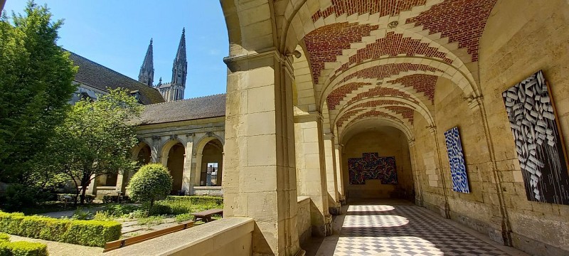 Cloître de l'abbaye Saint-Martin
