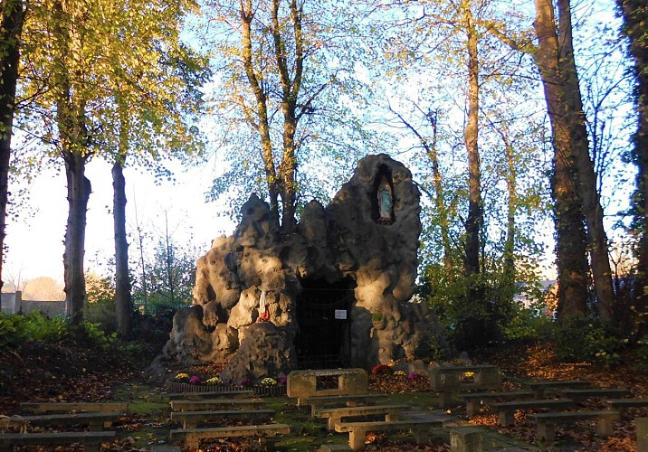 La grotte de Lourdes à Neerpede