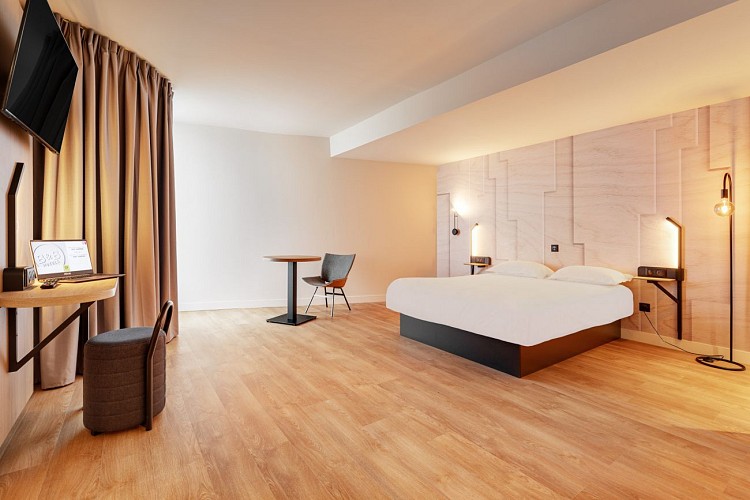 B&amp;B LILLENIUM EURASANTE - Chambre PMR