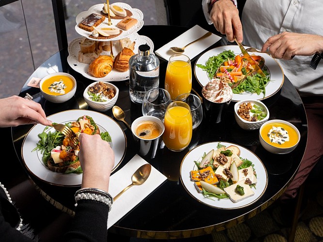 HÔTEL CARLTON - Brunch