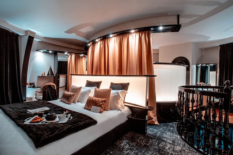 HÔTEL CARLTON - Suite Coupole