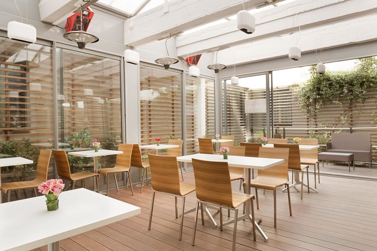 LILLE CITY HÔTEL - Salle petit-déjeuner 