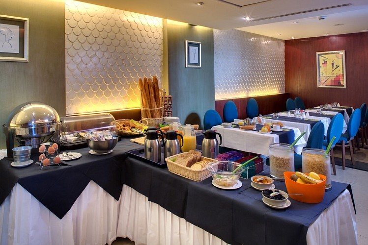 HÔTEL ART DÉCO EURALILLE - Salle du petit-déjeuner