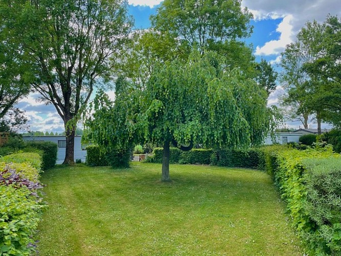 Camping Grand Sart emplacement @ V. CABARET