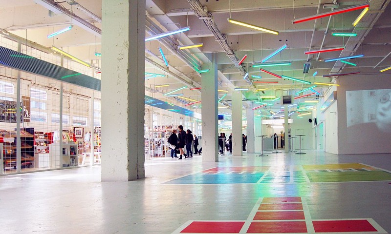 Hall Tripostal 