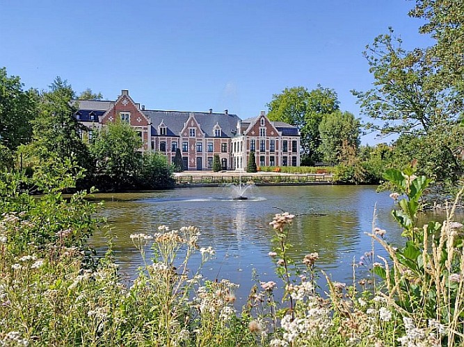 Parc et chateau de Robersart