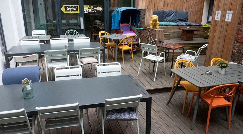 THE PEOPLE GASTAMA - Bar