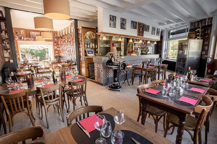 Restaurant le Triez salle de restaurant1