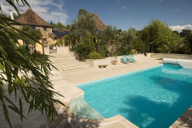 Domaine Hourcabis - piscine3