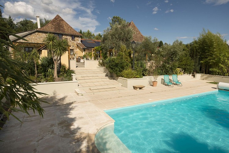 Domaine Hourcabis - piscine1