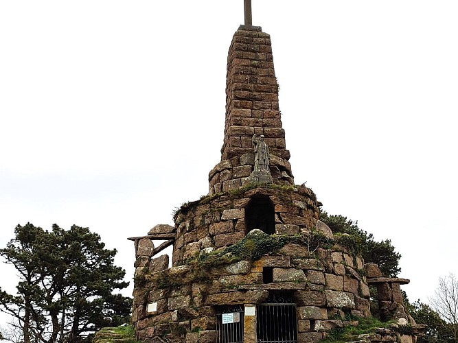 Le Mmont calvaire de Trégastel