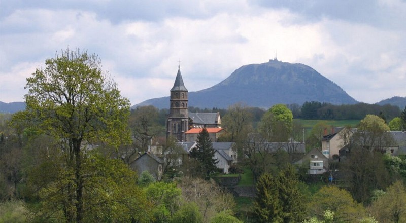 Le puy de Cros, un des trésors de la Chaîne des Puys - faille de Limagne