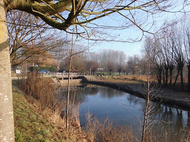 La retenue d’eau de l’étang