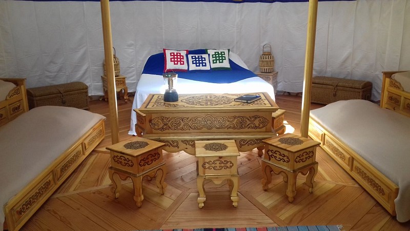 Aménagement de Grand-Mère Yourte