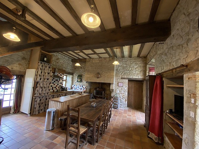 chiche-gite-du-monastere-salle-a-manger