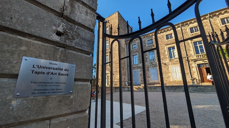 Musée de l'Universalité du Tapis d'Art Sacré