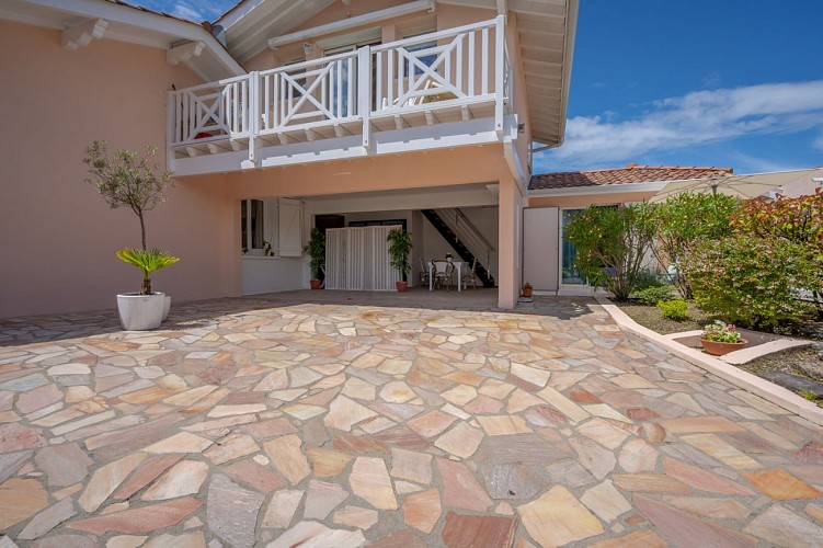 APPARTEMENT GRENO ANG1217