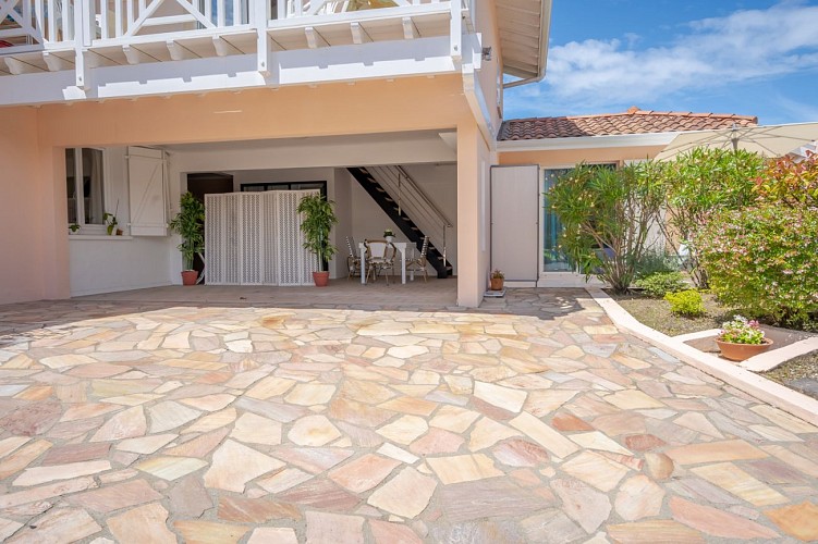 APPARTEMENT GRENO ANG1217