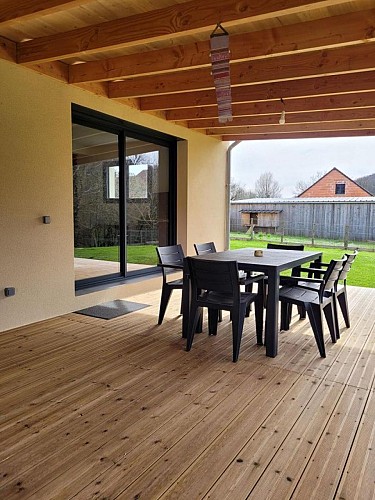 A l'ombre des Noyers