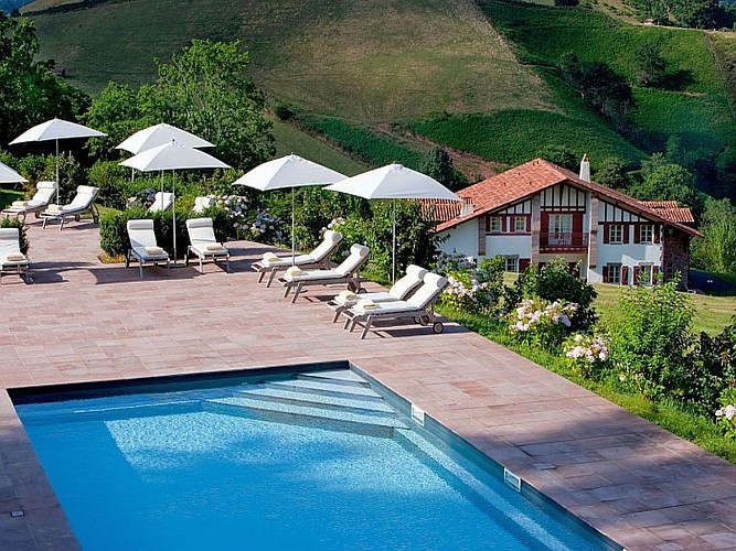 Auberge Ostape - piscine - Bidarray
