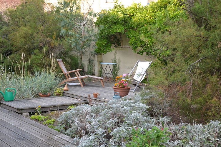 FLOTS BLEUS TERRASSE AR ET JARDIN AR