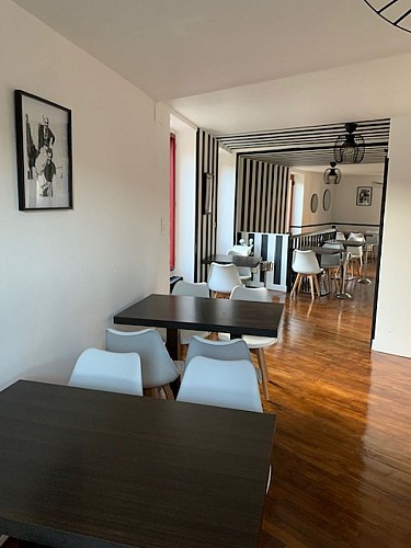 Bar-Tabac-Restaurant Chez Coco-Aubazine_salleEtage_2