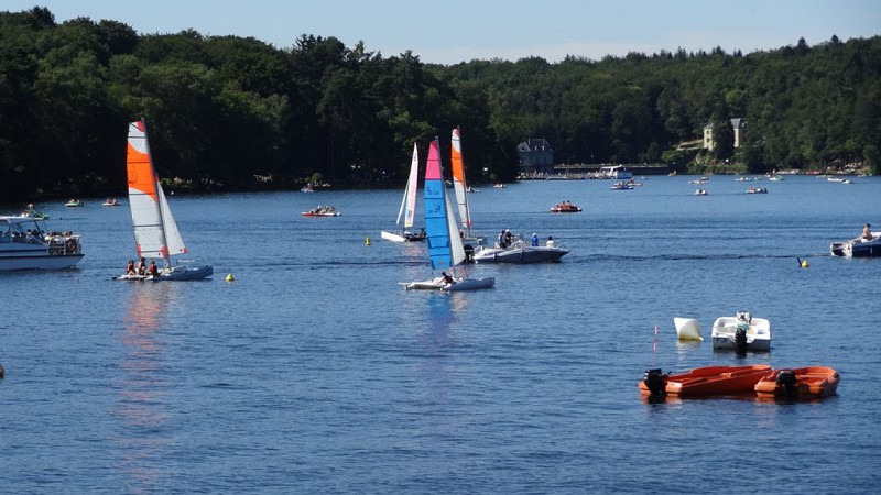 Baignade au Lac des Settons