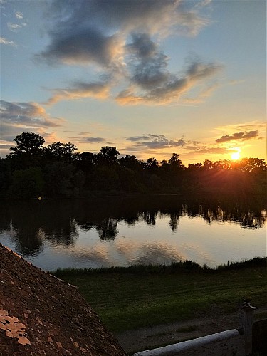 Chambres d'hôtes Au bord de Loire-La Suite Ligérienne-vue Loire-couher de soleil