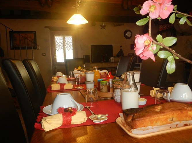 La Table du petit déjeuner et table d'hôtes