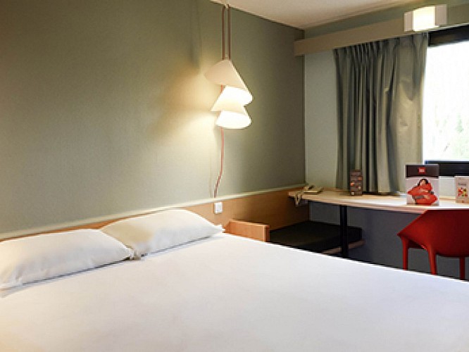 Ibis Nevers
