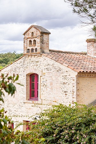 PIGEONNIER ET FOUR À PAIN