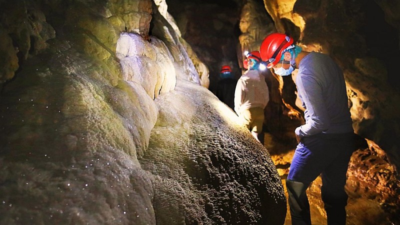 Grotte Célestine