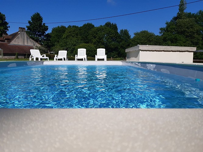 Gîte de la Brunerie Piscine transats